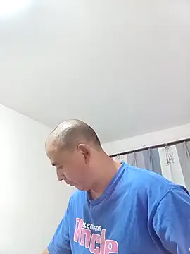 Snapshot of CWQ123 chatting on October 8, 12:03 pm CWQ123 online show from October 8, 12:03 pm