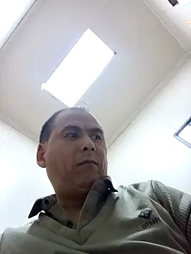 Snapshot of CWQ123 chatting on October 29, 8:21 pm CWQ123 online show from October 29, 8:21 pm