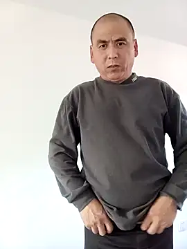 Snapshot of CWQ123 chatting on November 10, 8:13 am CWQ123 online show from November 10, 8:13 am