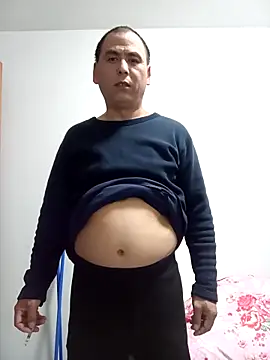 Snapshot of CWQ123 chatting on December 3, 8:34 am CWQ123 online show from December 3, 8:34 am