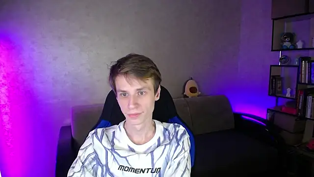 Snapshot of yes_cute_boy_ chatting on October 20, 11:27 pm yes cute boy  online show from October 20, 11:27 pm