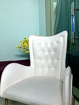 Snapshot of Spa-LinhLinh chatting on September 18, 7:21 am Spa-LinhLinh online show from September 18, 7:21 am