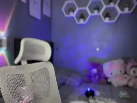 lelasohna online show from September 21, 7:10 am