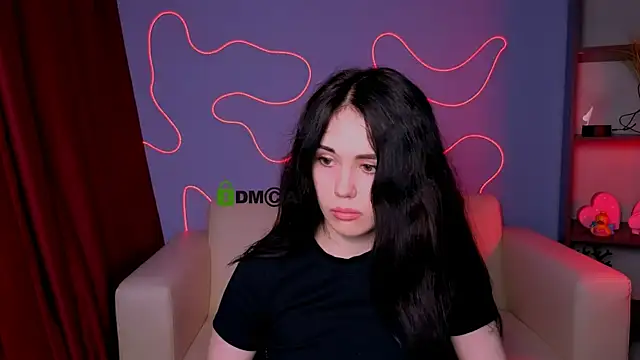 riley sanders online show from December 1, 8:25 pm