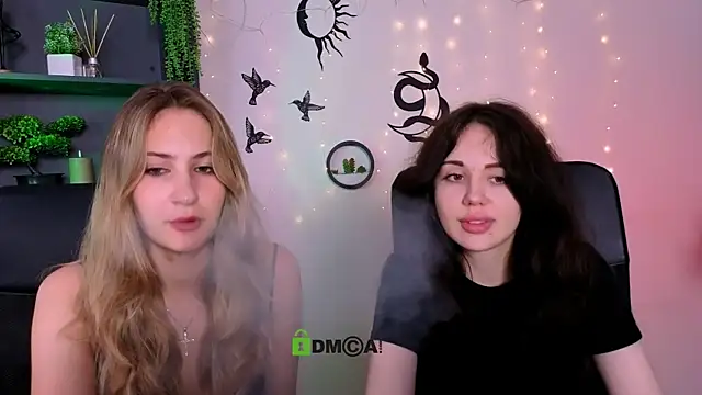 Snapshot of riley_sanders chatting on August 10, 12:58 am riley sanders online show from August 10, 12:58 am