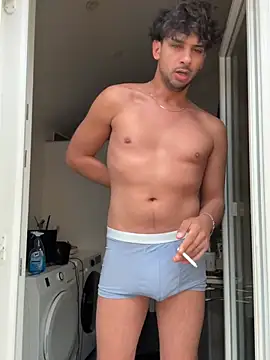 Gipsyboysteve online show from May 19, 6:31 am