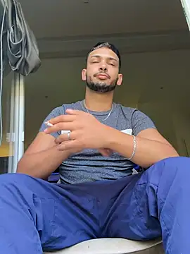 Gipsyboysteve online show from July 18, 8:29 am