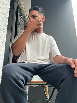Gipsyboysteve online show from July 19, 7:01 am