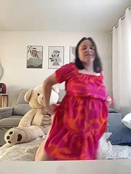 Snapshot of Kendra_Mystika chatting on September 24, 4:32 pm Kendra Mystika online show from September 24, 4:32 pm