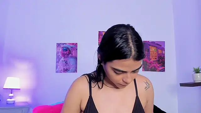 Snapshot of shizuka_84 chatting on November 10, 11:09 am shizuka 84 online show from November 10, 11:09 am