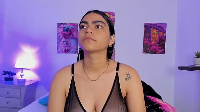 Snapshot of shizuka_84 chatting on November 15, 11:18 am shizuka 84 online show from November 15, 11:18 am