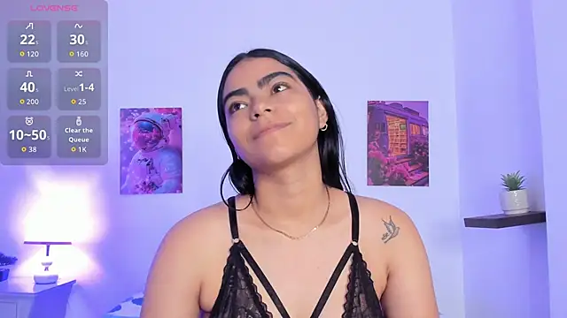 Snapshot of shizuka_84 chatting on November 26, 11:11 am shizuka 84 online show from November 26, 11:11 am