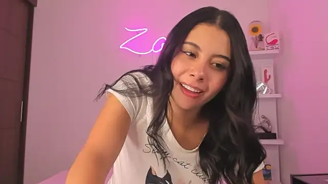 Snapshot of zoecams1 chatting on July 2, 3:23 am zoecams1 online show from July 2, 3:23 am