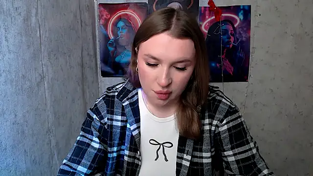 JuliaTopp  online show from January 17, 7:46 am