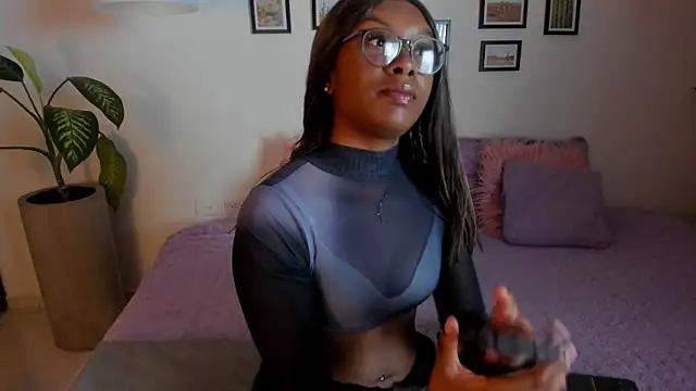 Coco joness online show from October 10, 1:43 pm