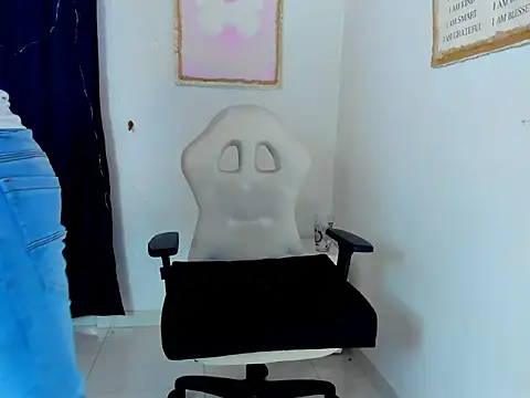 Masterblue hot online show from March 17, 10:24 pm