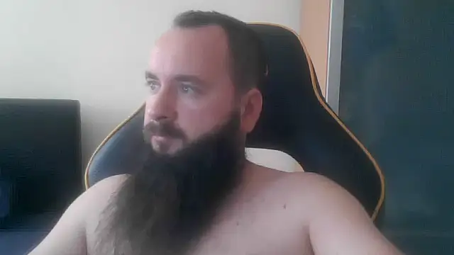 LondonMan1988 online show from October 25, 11:40 am