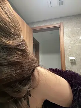 anna yngs online show from October 10, 12:20 am