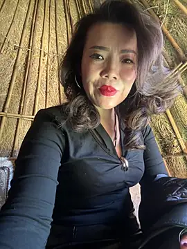 anna yngs online show from February 4, 5:46 am