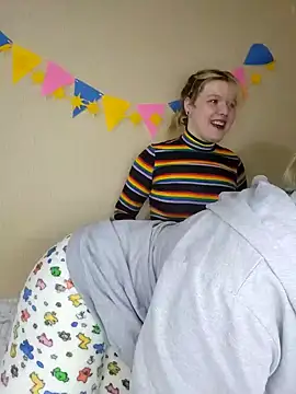 Snapshot of xrixsyx_and_ricky chatting on September 25, 4:11 pm xrixsyx and ricky online show from September 25, 4:11 pm