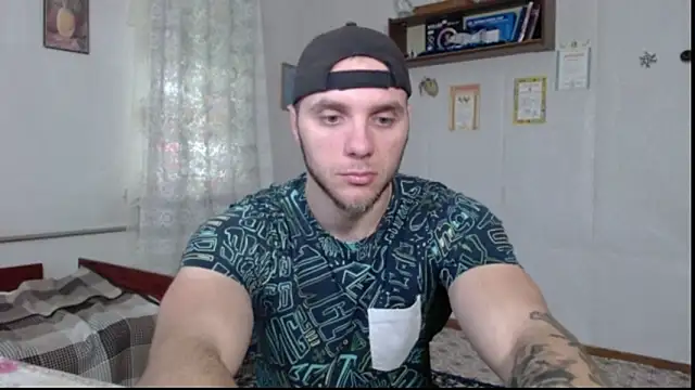 Snapshot of Jordan1Dior chatting on May 10, 7:24 am Jordan1Dior online show from May 10, 7:24 am