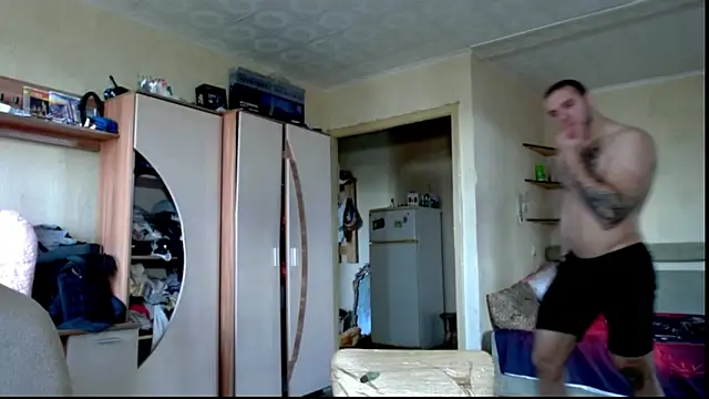 Snapshot of Jordan1Dior chatting on June 14, 9:22 am Jordan1Dior online show from June 14, 9:22 am