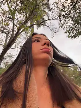 -juicy  online show from March 3, 11:10 pm