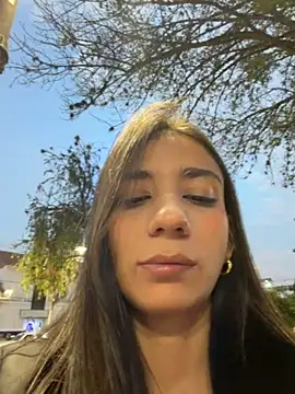 -juicy  online show from March 4, 11:22 pm