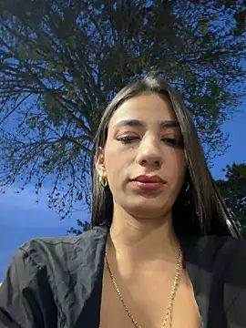 -juicy  online show from March 10, 11:21 pm