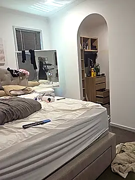 iamthepublickmasterbater online show from December 4, 11:24 pm