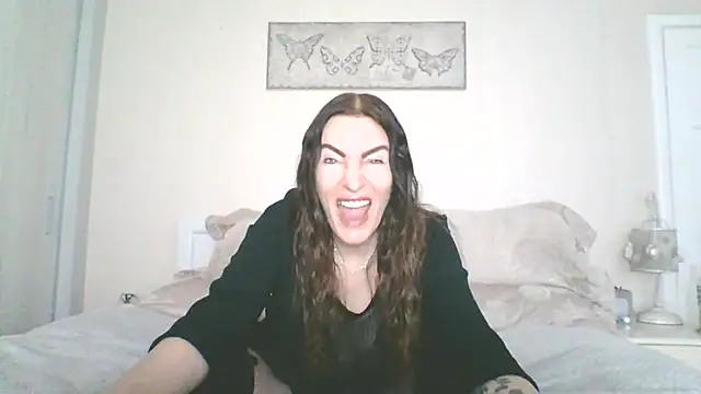 EllaKent online show from January 10, 9:33 am