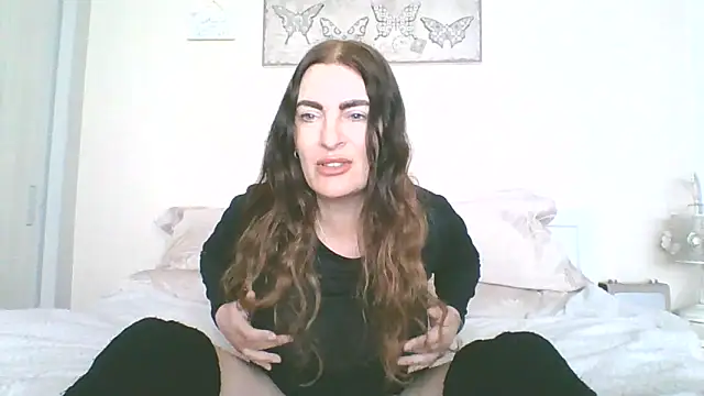Snapshot of EllaKent chatting on May 11, 4:04 pm EllaKent online show from May 11, 4:04 pm