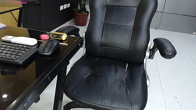 VioletLux online show from December 4, 12:42 am