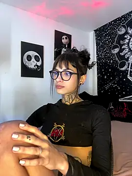 Snapshot of aa_lunit chatting on December 13, 10:59 pm aa lunit online show from December 13, 10:59 pm