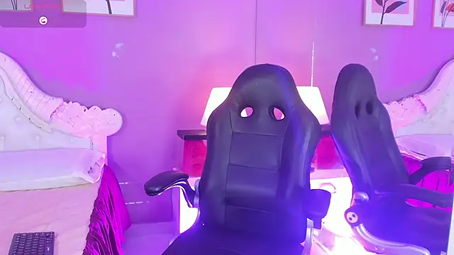 Bela Jones online show from October 25, 3:25 am