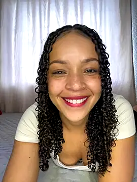 Yasmin777  online show from November 4, 7:24 pm