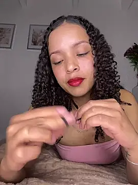 Yasmin777  online show from May 2, 3:44 am