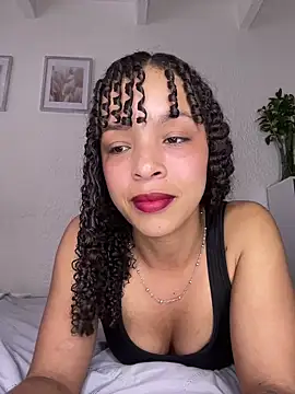 Snapshot of Yasmin777_ chatting on May 30, 9:01 pm Yasmin777 online show from May 30, 9:01 pm