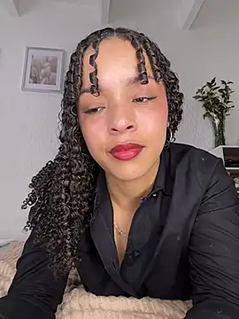 Snapshot of Yasmin777_ chatting on June 11, 5:22 pm Yasmin777 online show from June 11, 5:22 pm