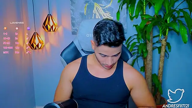 Snapshot of AndresR3 chatting on September 23, 5:21 am AndresR3 online show from September 23, 5:21 am