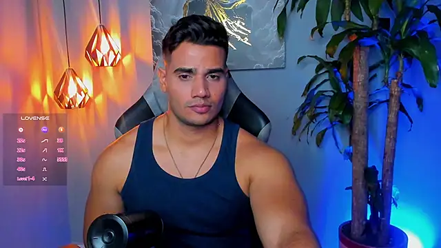 Snapshot of AndresR3 chatting on October 28, 5:00 am AndresR3 online show from October 28, 5:00 am