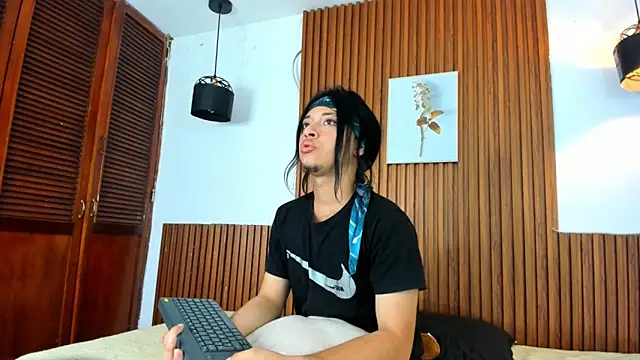 David niet online show from September 23, 6:55 pm