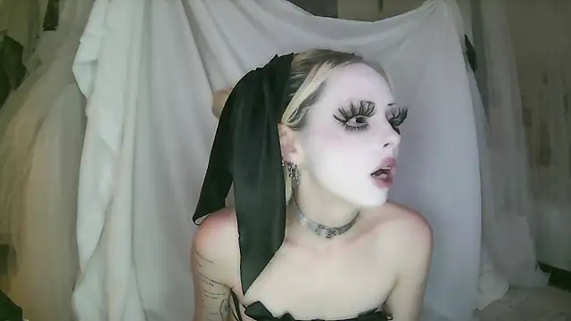 bl0odsyring3 online show from April 21, 6:12 pm