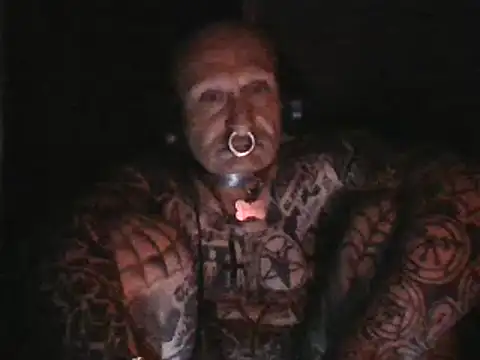 Snapshot of object857 chatting on December 26, 12:25 am object857 online show from December 26, 12:25 am