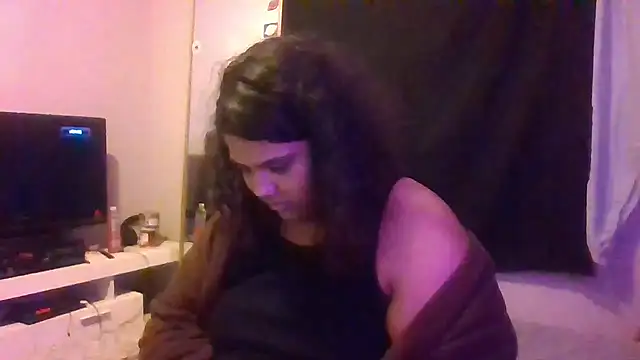 Snapshot of 1n0nlythroat chatting on November 22, 1:26 am 1n0nlythroat online show from November 22, 1:26 am