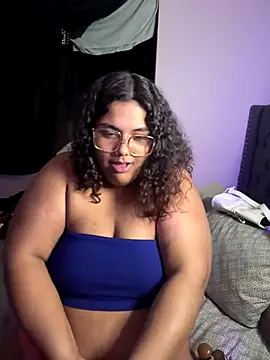 Snapshot of 1n0nlythroat chatting on November 23, 6:13 am 1n0nlythroat online show from November 23, 6:13 am