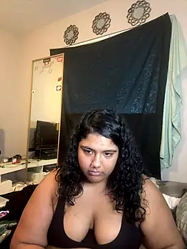 Snapshot of 1n0nlythroat chatting on December 1, 12:04 am 1n0nlythroat online show from December 1, 12:04 am