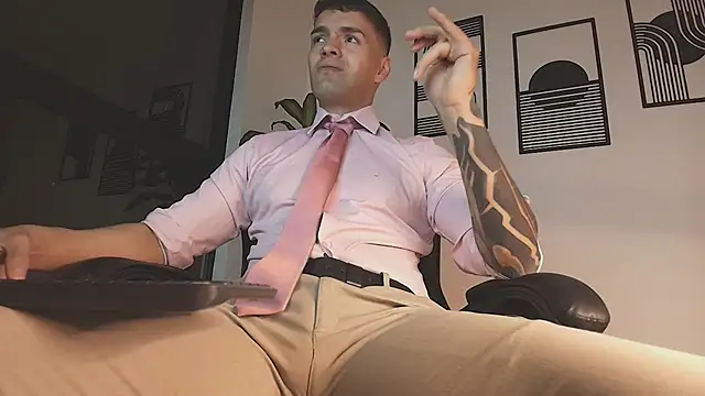 Snapshot of ALPHA_DOMINUS_ chatting on July 16, 3:56 am ALPHA DOMINUS online show from July 16, 3:56 am
