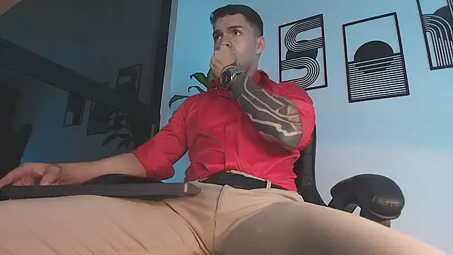 Snapshot of ALPHA_DOMINUS_ chatting on July 23, 3:37 am ALPHA DOMINUS online show from July 23, 3:37 am