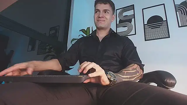 Snapshot of ALPHA_DOMINUS_ chatting on July 25, 3:37 am ALPHA DOMINUS online show from July 25, 3:37 am